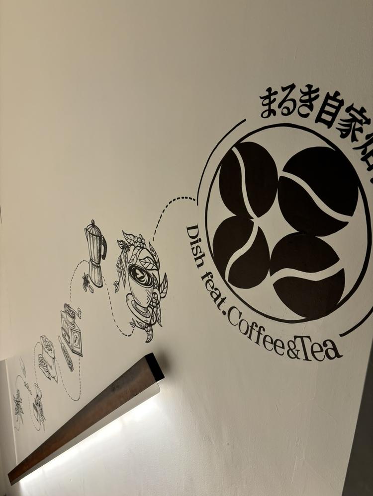 2階建ての隠れ家カフェ！