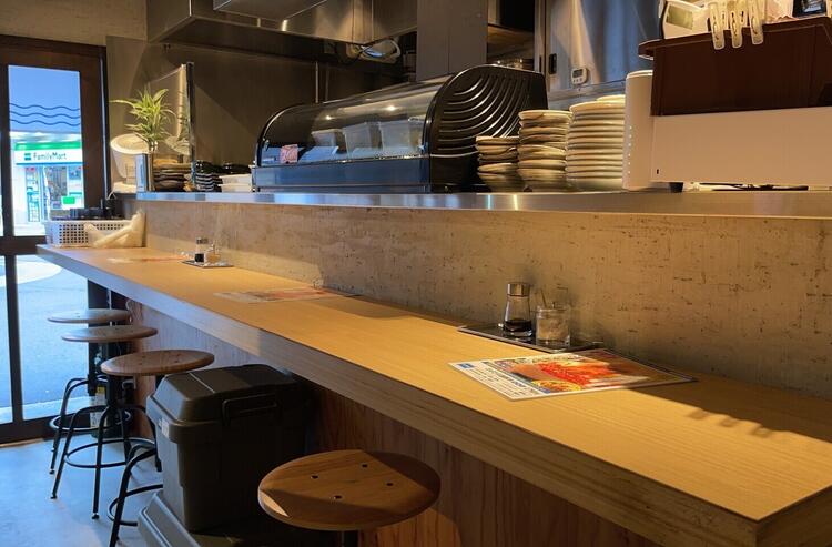 アットホームな雰囲気の店内♪