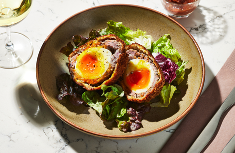 ディナー時はモダンブリティッシュ料理に！