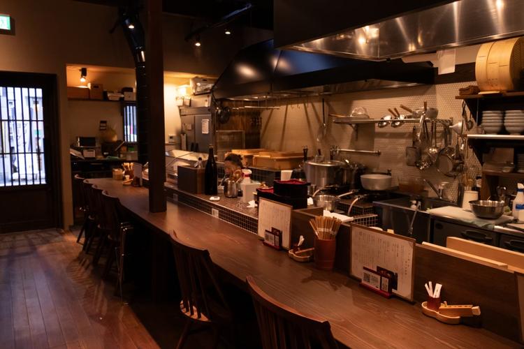 京町屋の雰囲気を感じる店内