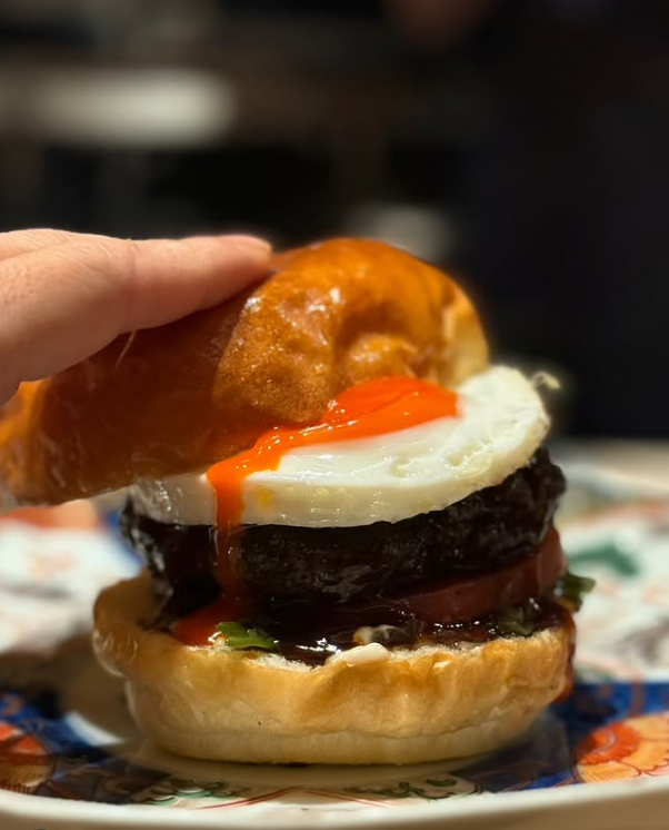 “薪焼きハンバーガー”がこだわり◎