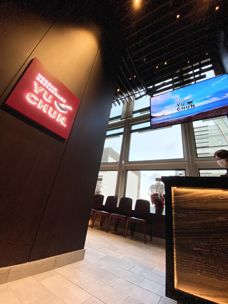 銀座大通りを見下ろすロケーション銀座店