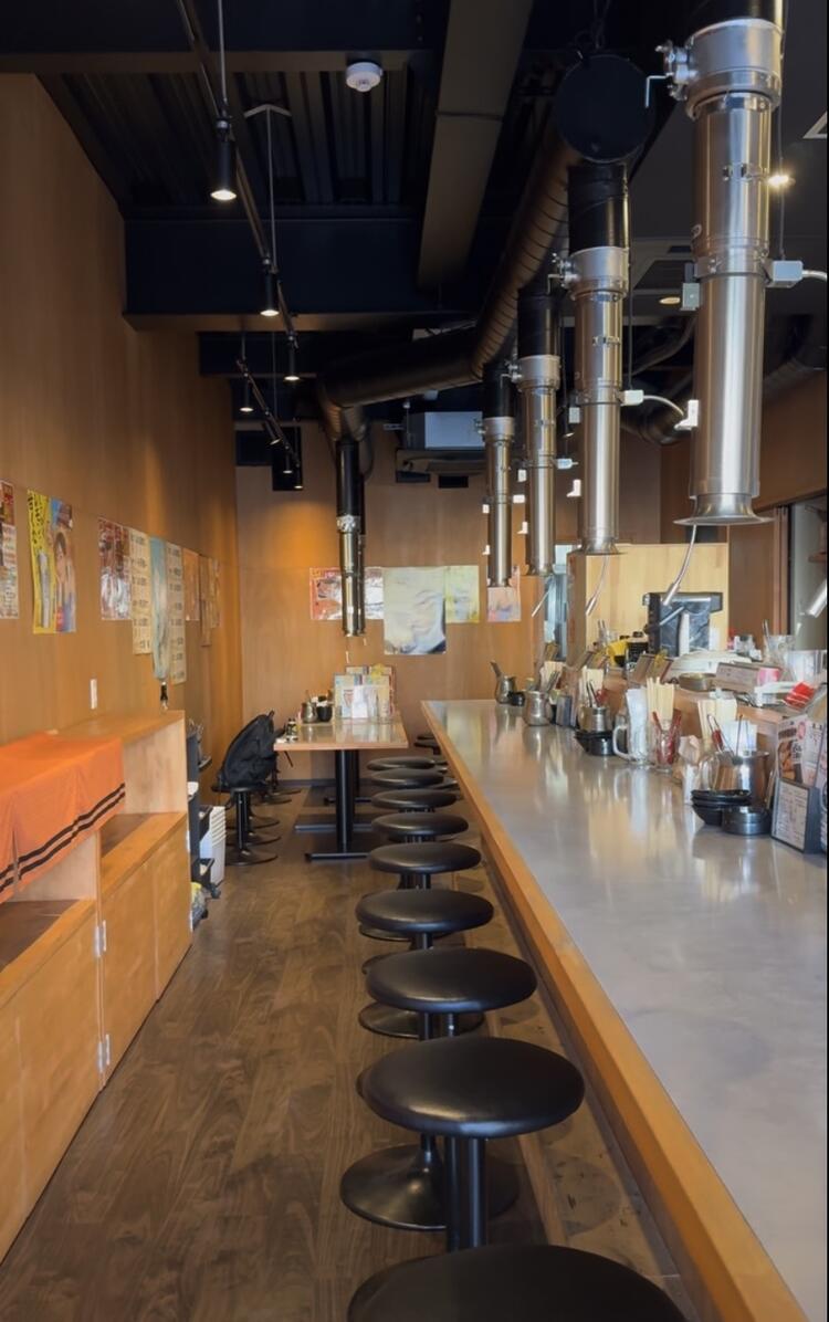 お一人様でも楽しめるお店です