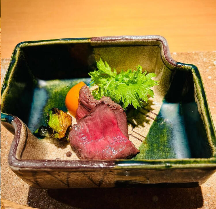 オープンキッチンで料理の質も追及