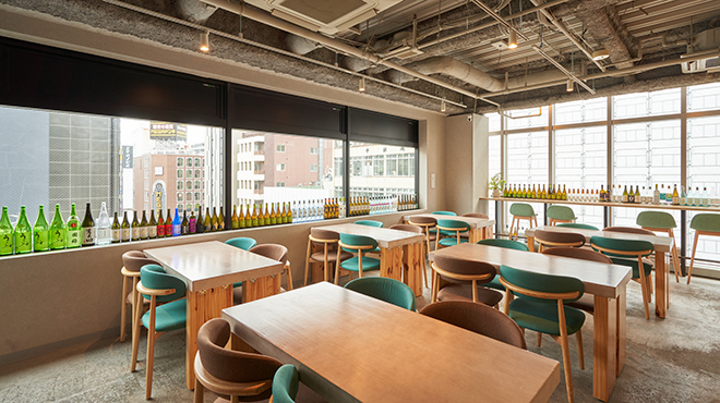 服装・髪型自由＆ひげ・ピアスOK◎