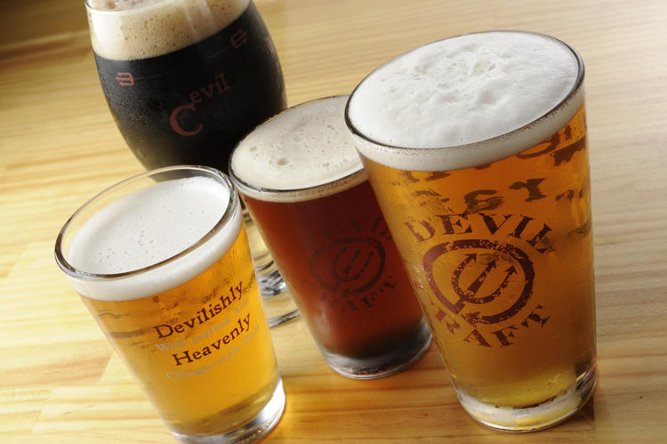 自慢の自社製クラフトビール