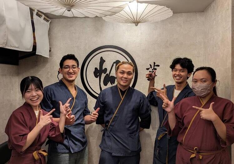 若手スタッフメインで活躍！※画像は既存店