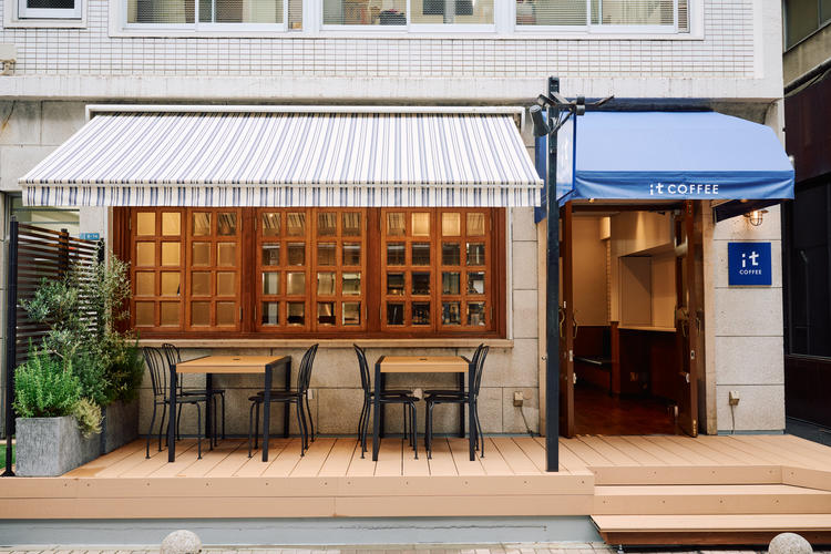 人気のカフェ「itCOFFEE」赤坂店