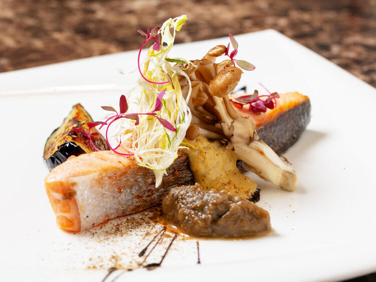 旬の食材や高級食材を数多くご提供！