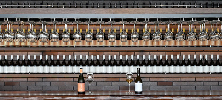 たくさんのワインの中で、深い知識を養える