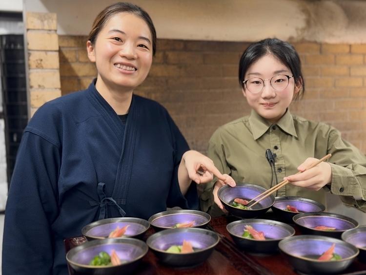 優しく教え合う、すぐ身につくキッチン補助