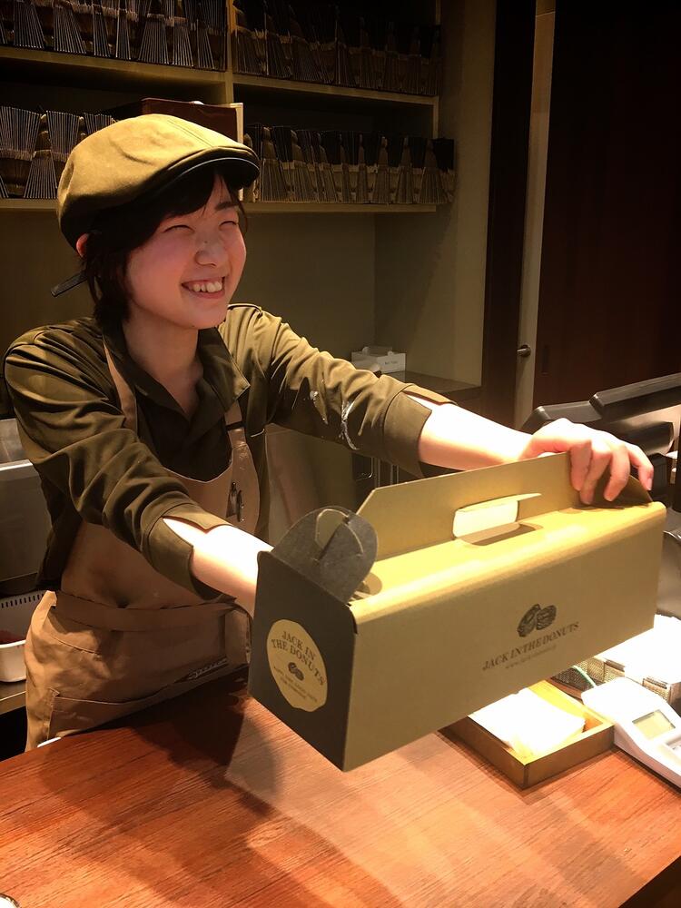 約30種類のドーナツをご提供！