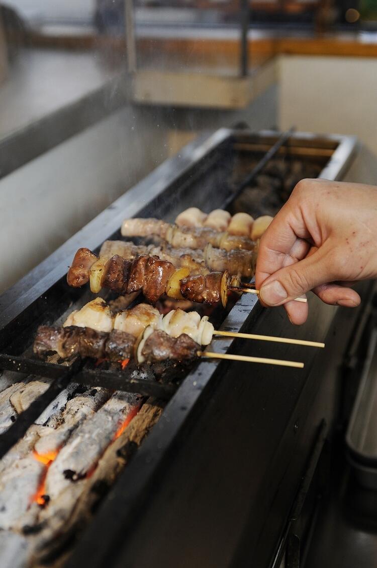 備長炭で丁寧に焼く焼きとりが自慢◎