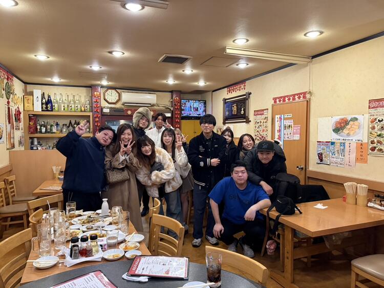 店舗飲み会での一枚※既存店写真