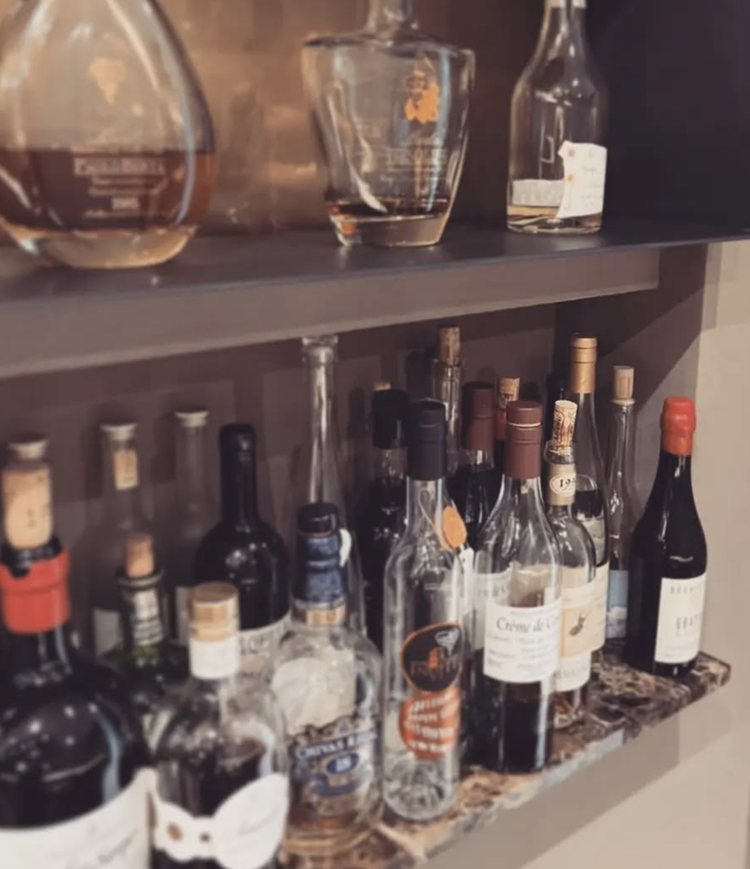 自然派ワインから古酒まで幅広く