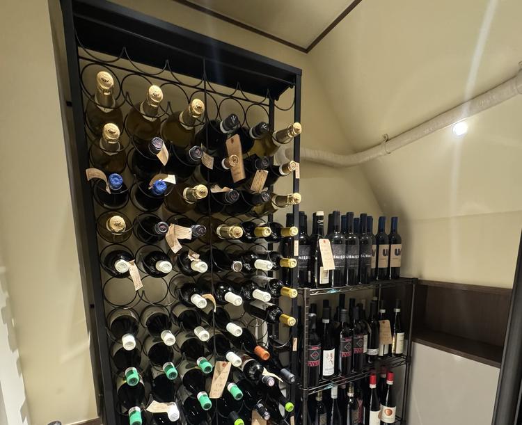 ウォークインワインセラー完備