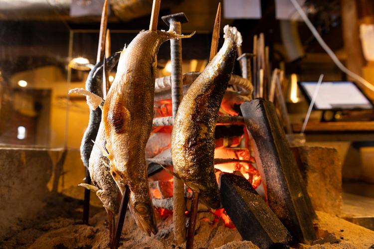 魚の知識・炭火焼の技術が身につきます
