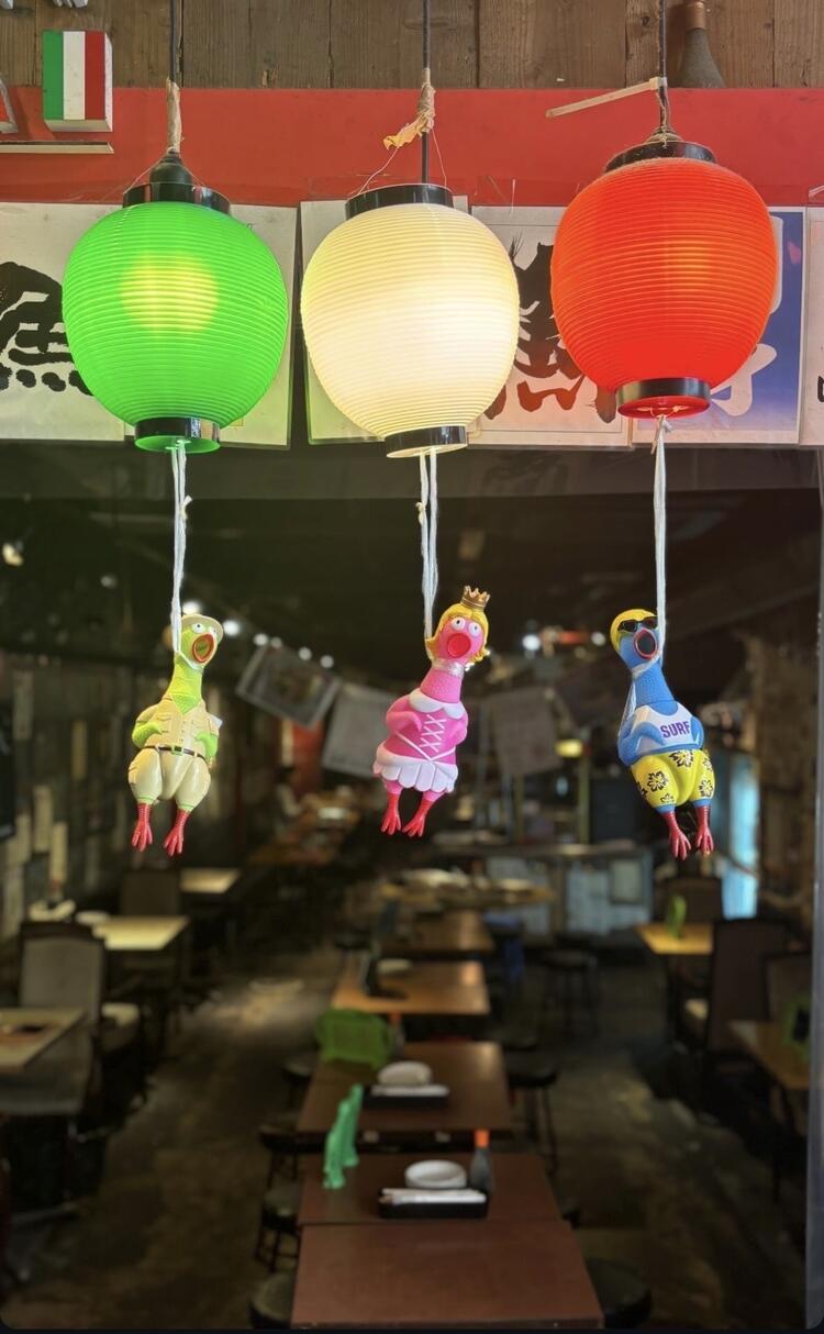 イタリアカラーの提灯が目印♪