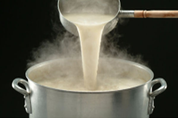 濃厚スープが人気のラーメン