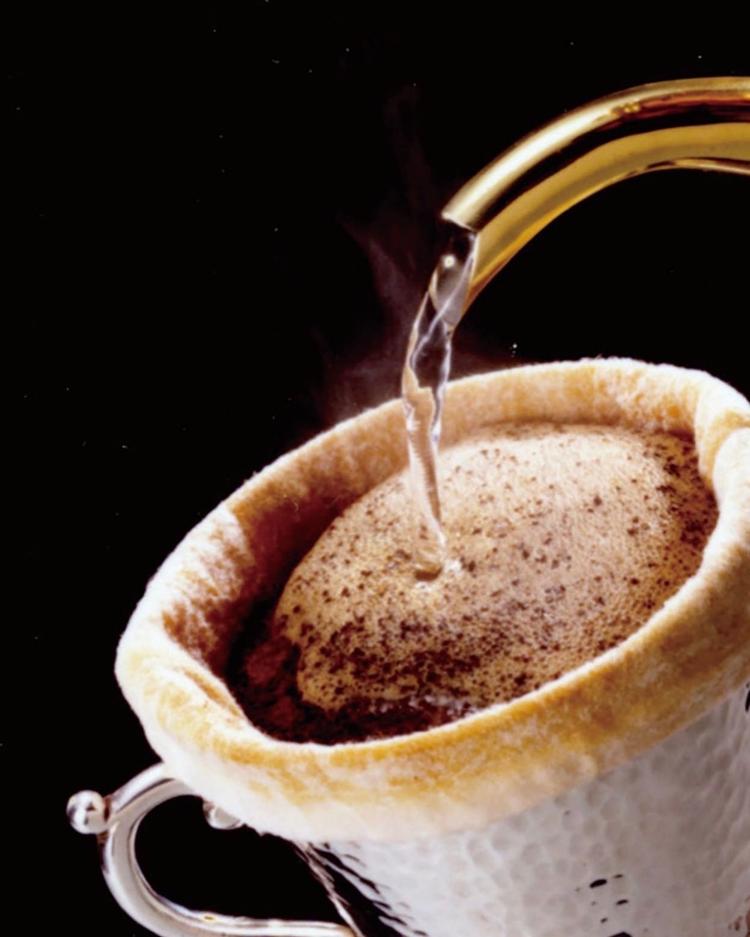 トリコロールは豆と抽出にこだわります