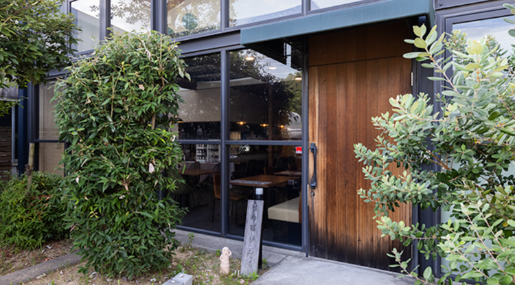 髪型自由◎ネイル・ピアスもOK！