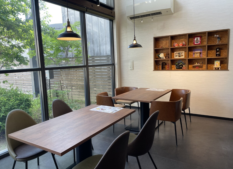 お席は24席を完備