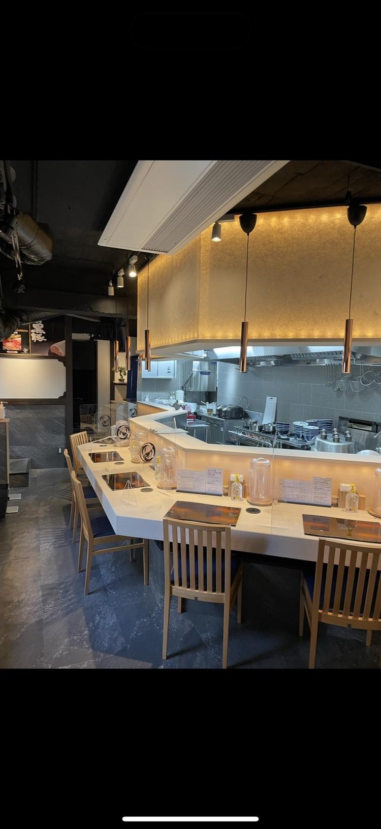 ジャズが流れるオシャレな空間で働こう！！