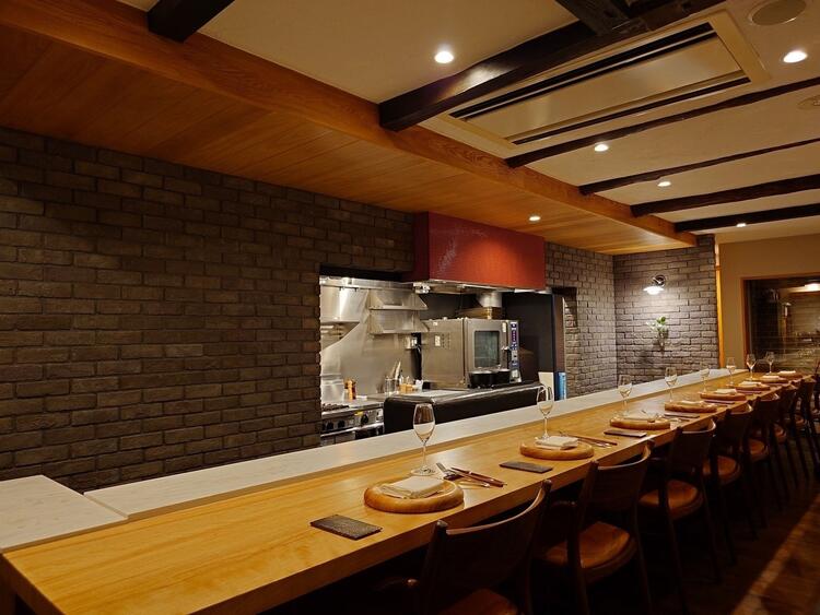 落ち着いた雰囲気のカウンターキッチン