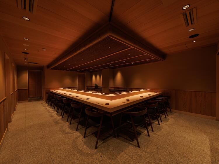 洗練されたカウンター席