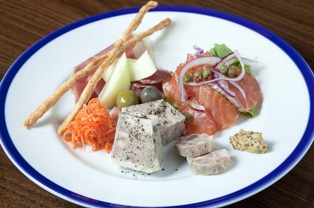 シェフのアイデアが光る料理の数々！