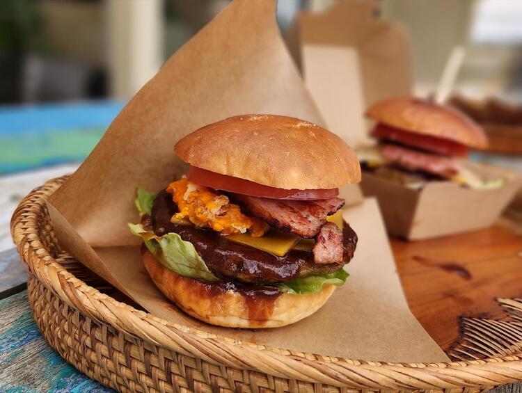 ハンバーガーもご用意あります！