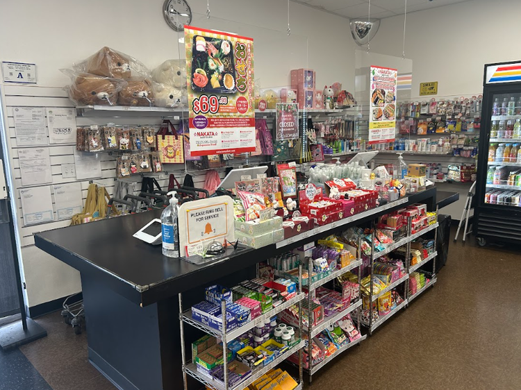 日本の食材や商品を幅広く取り揃えています