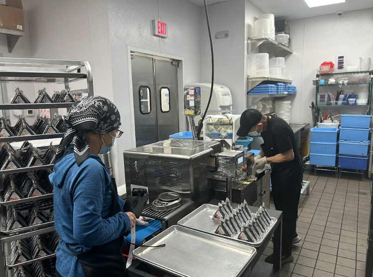 日本人スタッフも在籍しています♪