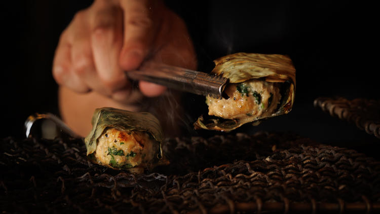 炭を使った様々な調理も学べる環境☆