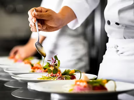 社内料理コンテストなど、挑戦の機会も多数