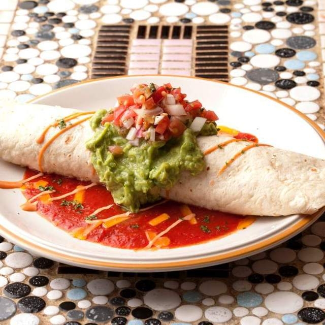 特性タコスやメキシカンフードが人気！