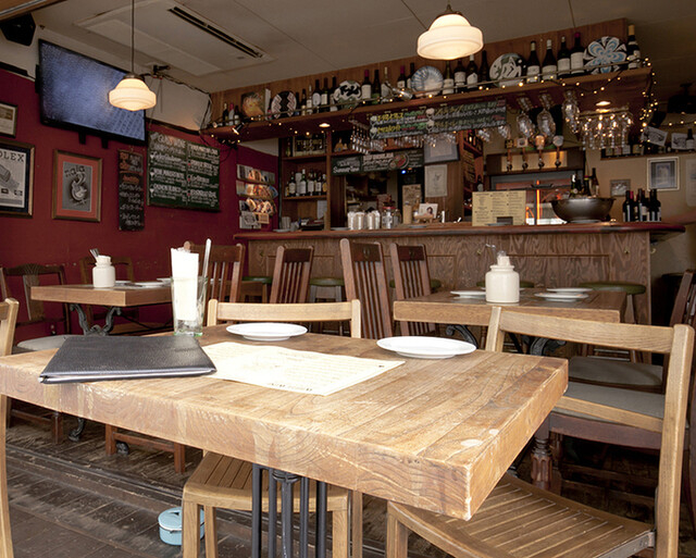 海外の街角を思わすオシャレなお店★