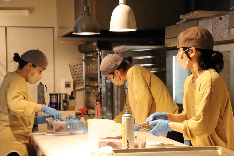 30〜40代のスタッフが中心で活躍中！