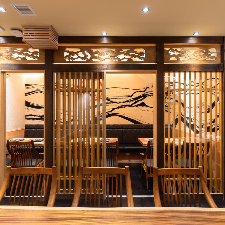 店内は落ち着いた雰囲気 