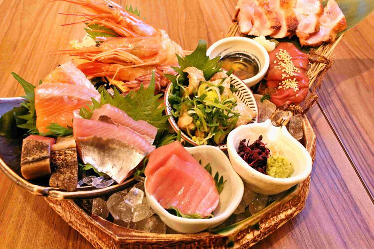 十割蕎麦や天ぷらが自慢の大衆酒場☆