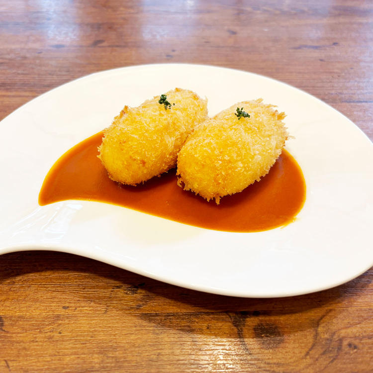 夜の名物のひとつ「海老クリームコロッケ」