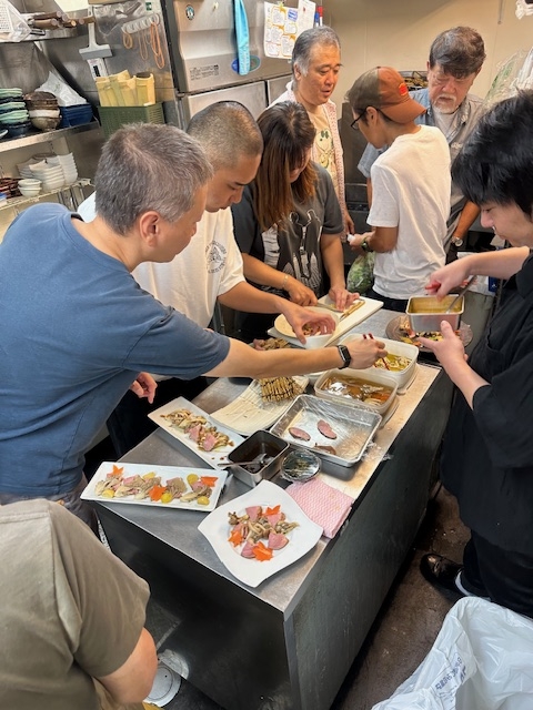 調理会議には旬の物を皆でお勉強