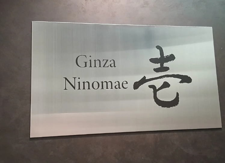 〈サービススタッフ〉を大募集中！