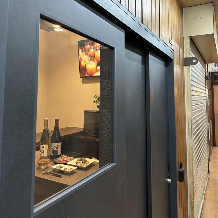 LOUNGE ICHIKA 外観