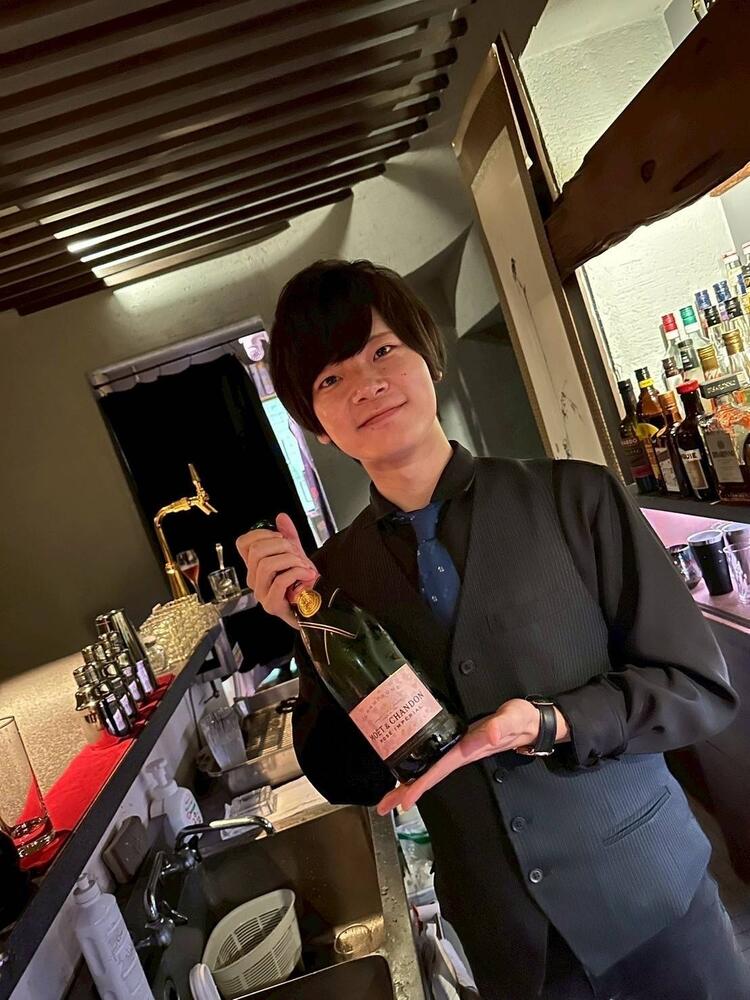 シンプル＆スタイリッシュな内装・照明