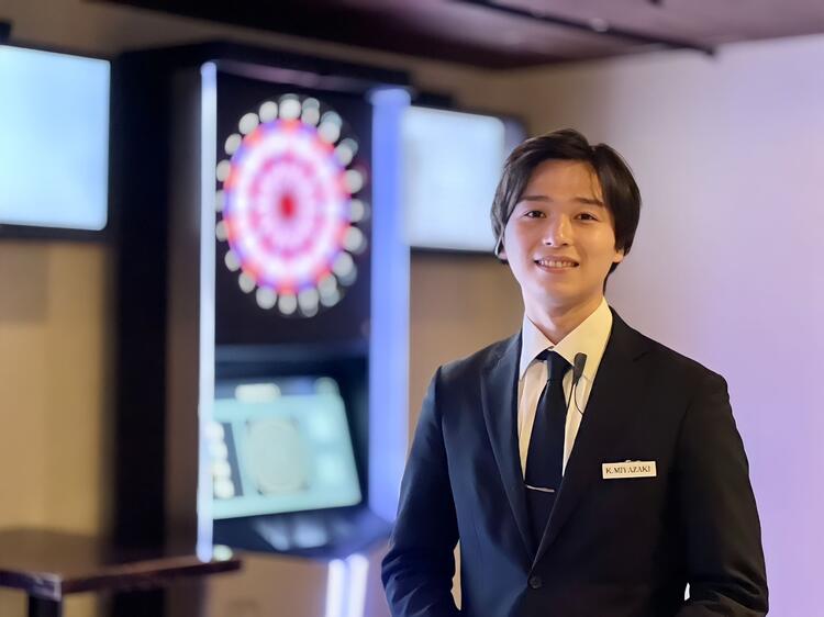 ラグジュアリーな雰囲気の店内