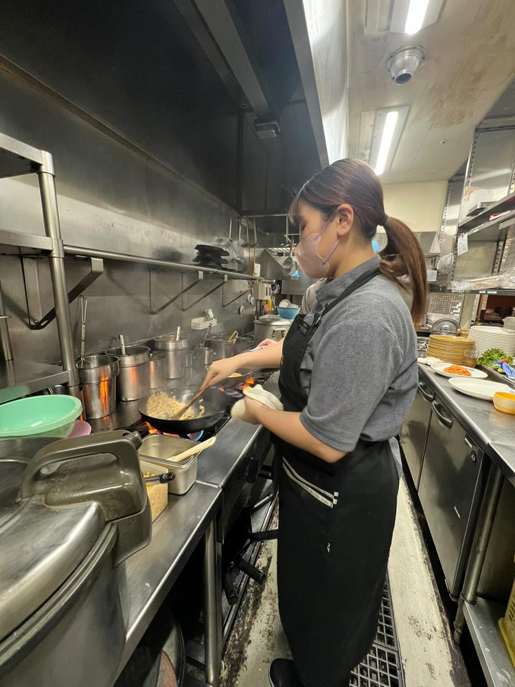 女性社員も活躍中。希望しかありません。