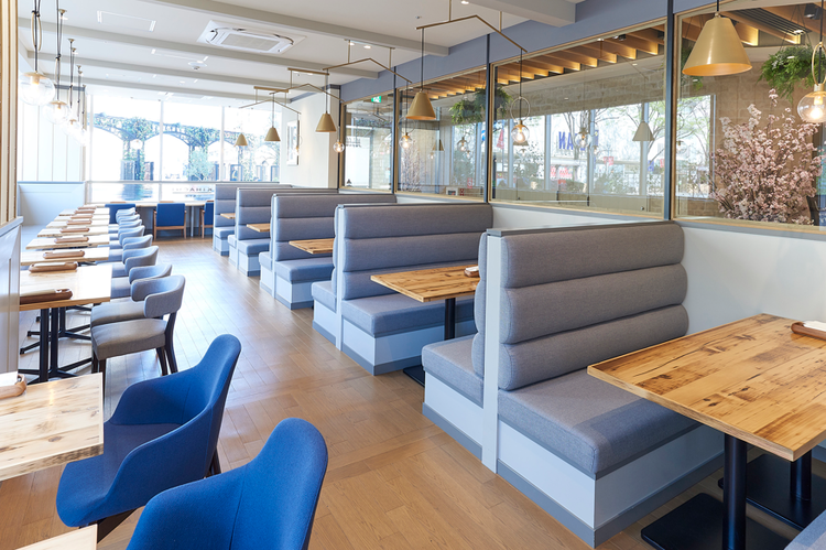 ＼本物を追求するブランドのカフェ／