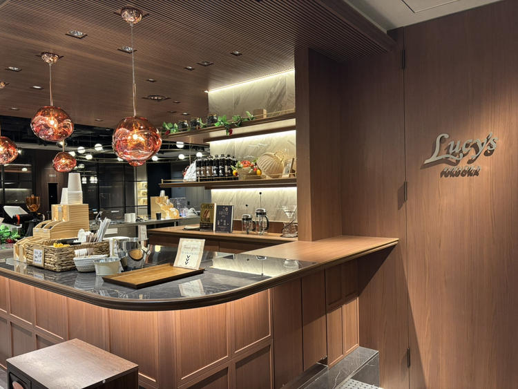 飲食業界ではめずらしい土日祝日営業なし