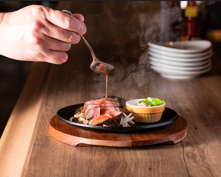 人気店のメニューを学ぶことも可能！